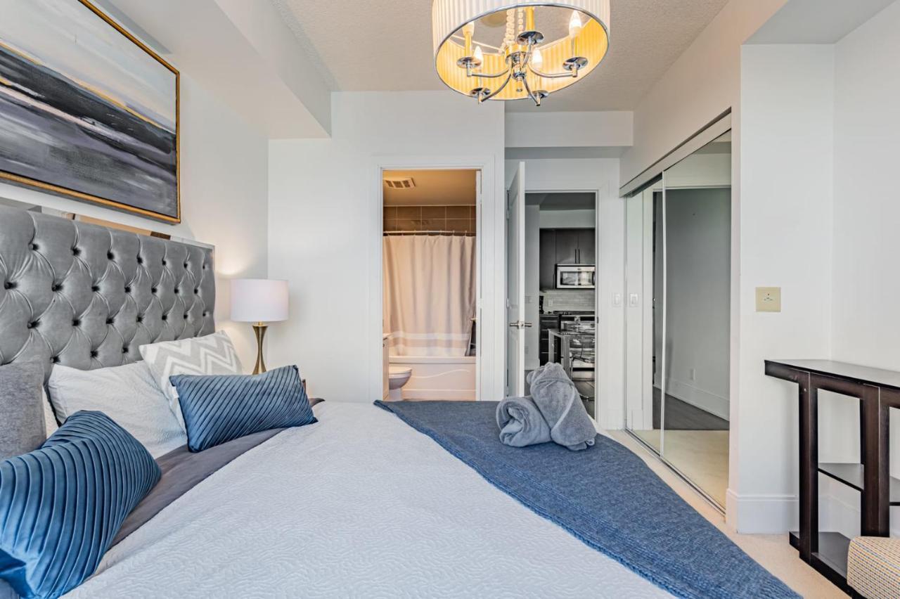 Luxury Apartments In Миссиссага Экстерьер фото
