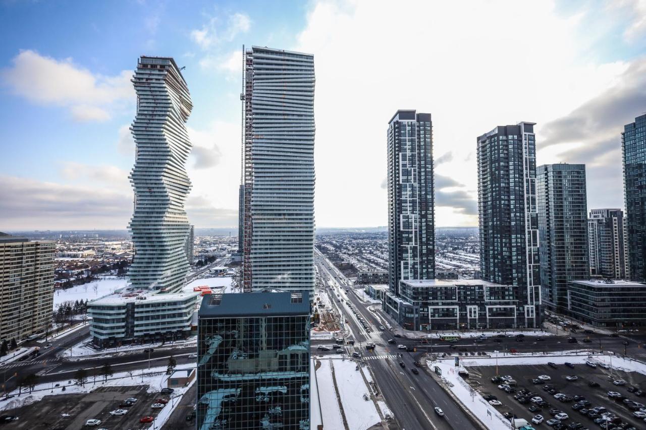 Luxury Apartments In Миссиссага Экстерьер фото